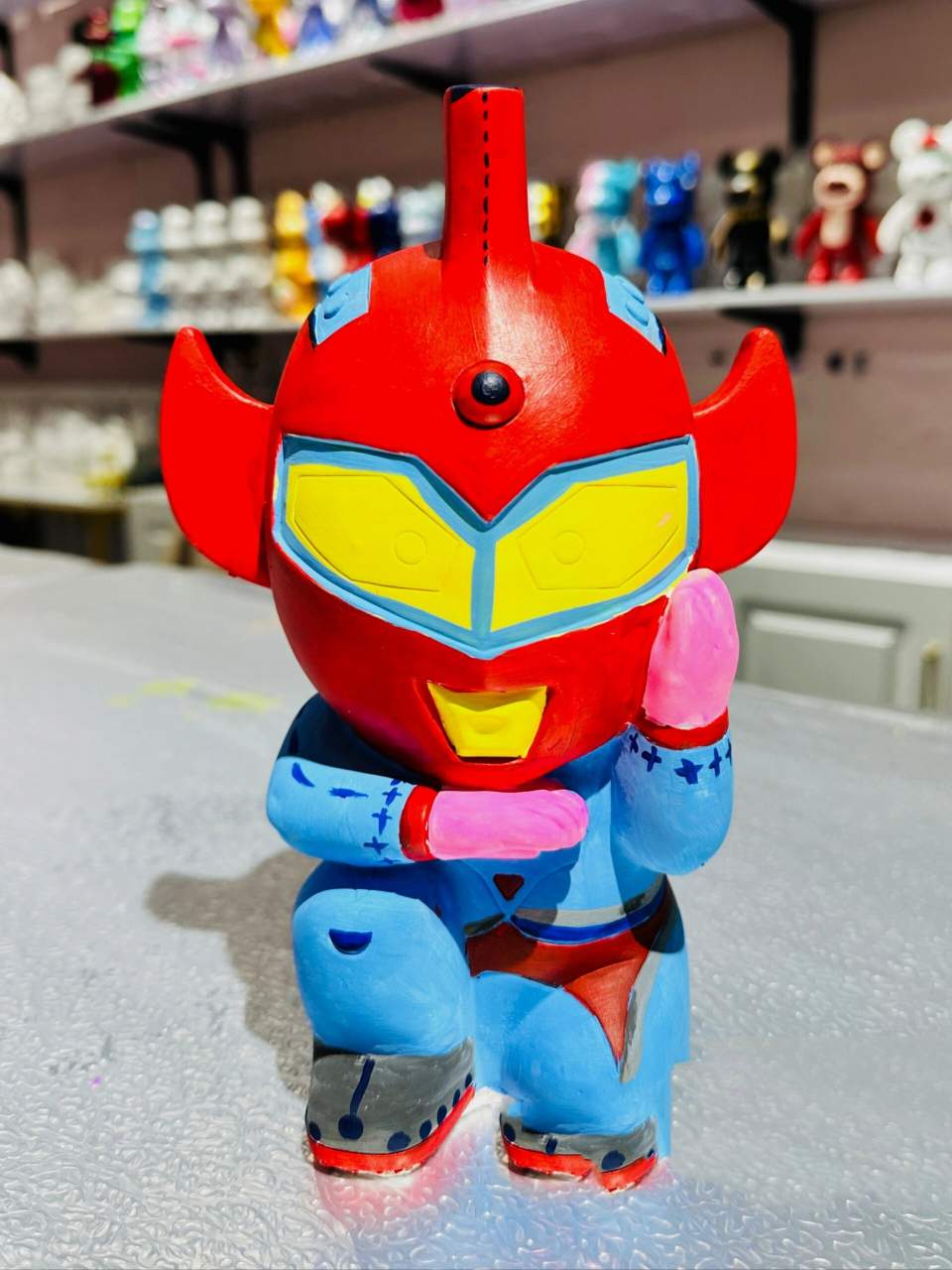 泰罗奥特曼石膏娃娃 分享优秀客作: 小宝贝要涂奥特曼,涂了一半没耐心