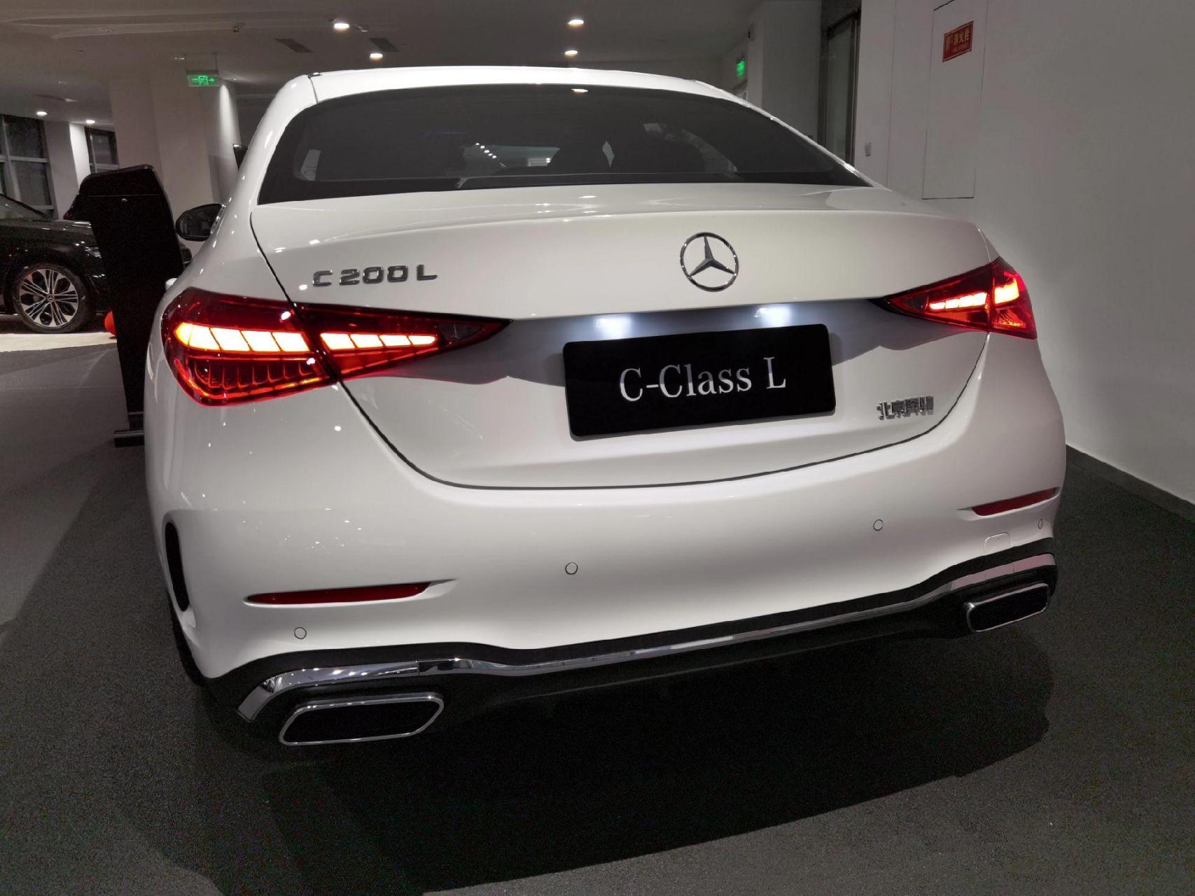 奔驰c200l,2024款c200l运动 北极白