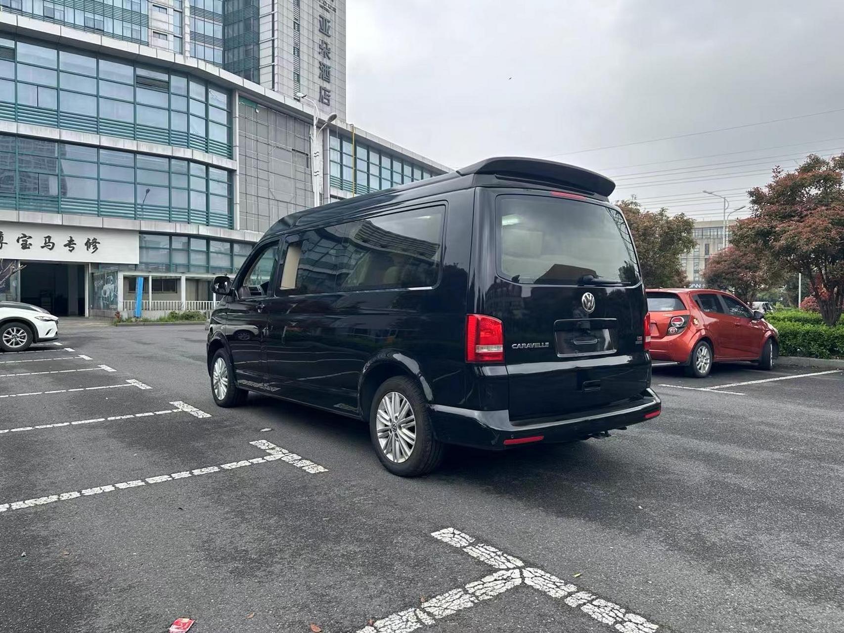 大众凯路威,大7座商务车,喜欢一口价全款16万带回家