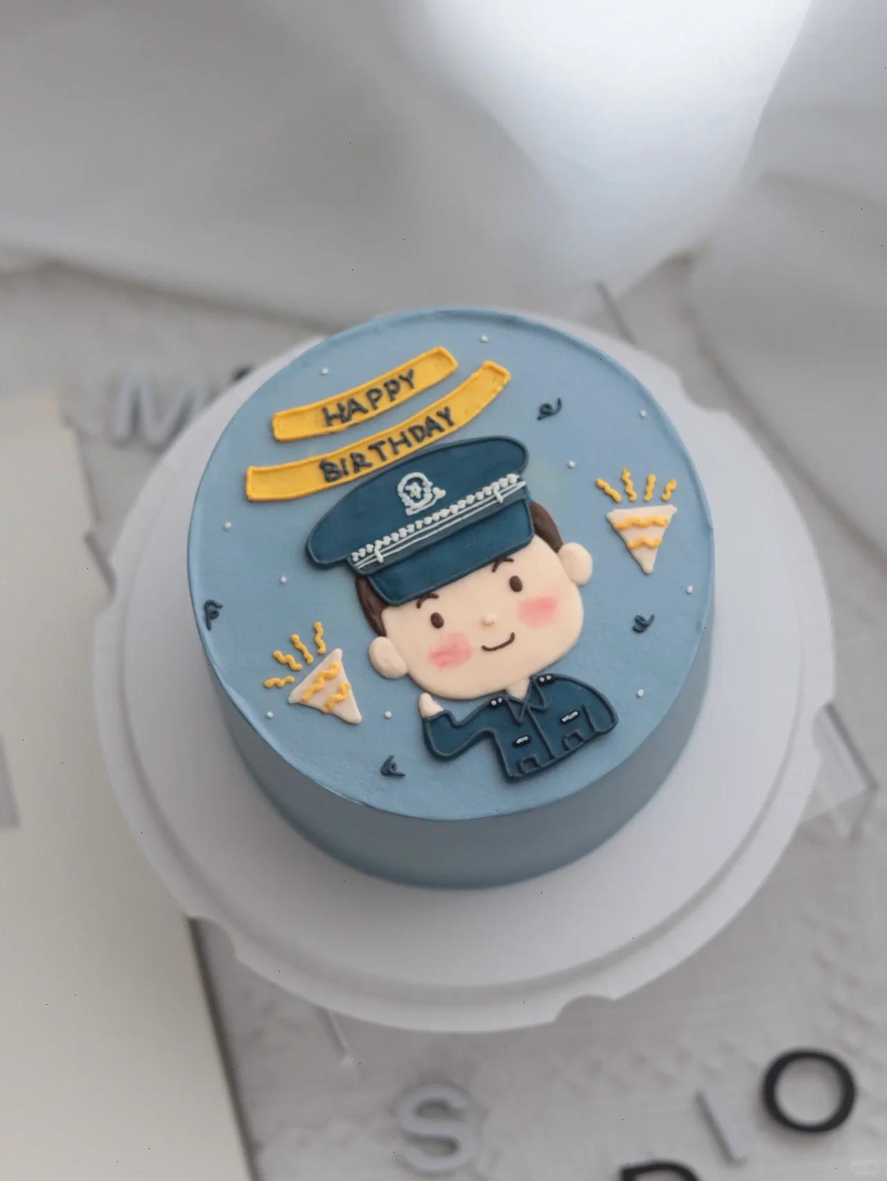 手绘蛋糕98|可爱的警察蜀黍 ·  10.