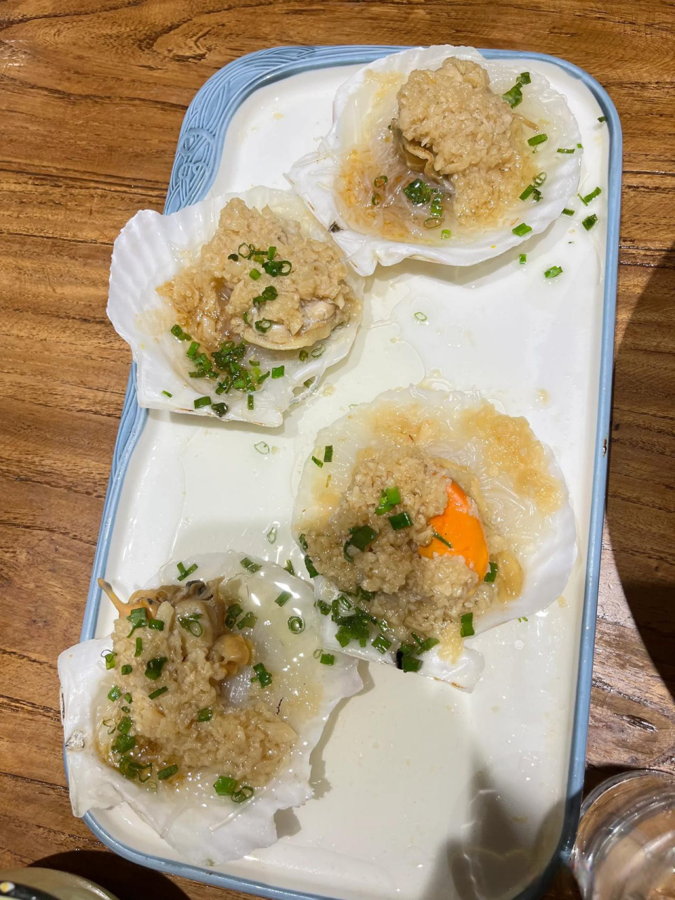 蚌埠罗胖子龙虾银泰店打卡,餐后步行一段,经过一家单位门口,被这个