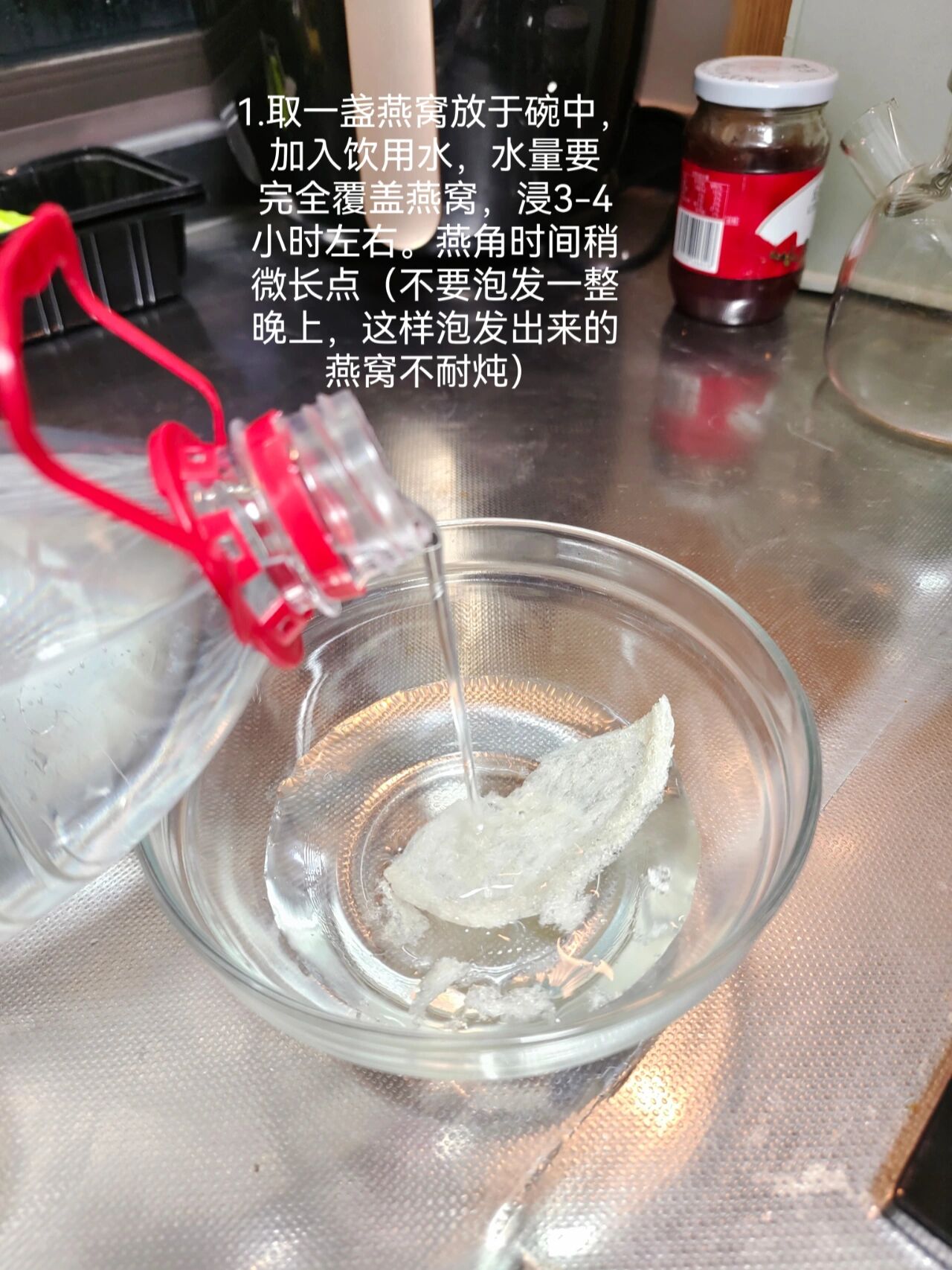 都说怀孕期间适当的吃燕窝对于孕妇本身的身体健康及胎儿的发育队行