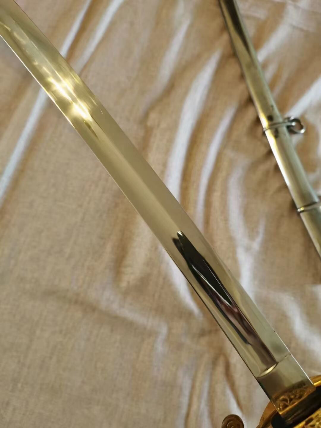 刀 在新式军刀95,98之前 日本陆军一直用的是明治19年定型的19式军刀