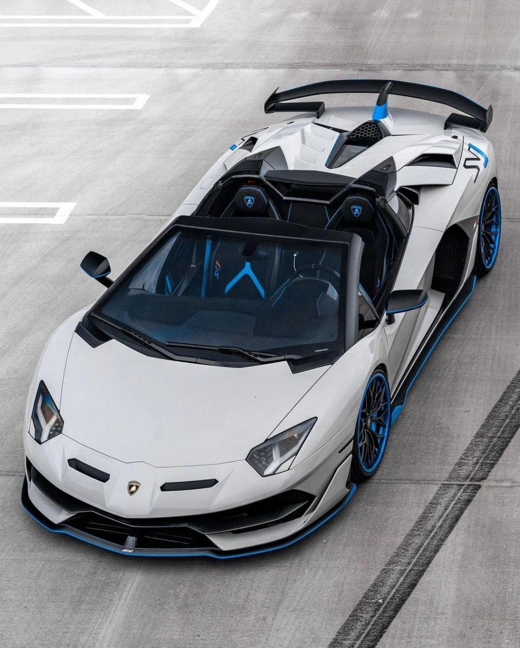 上一期我们讲到了兰博基尼lp700-4,这期我们来讲讲lp700-4与svj63的