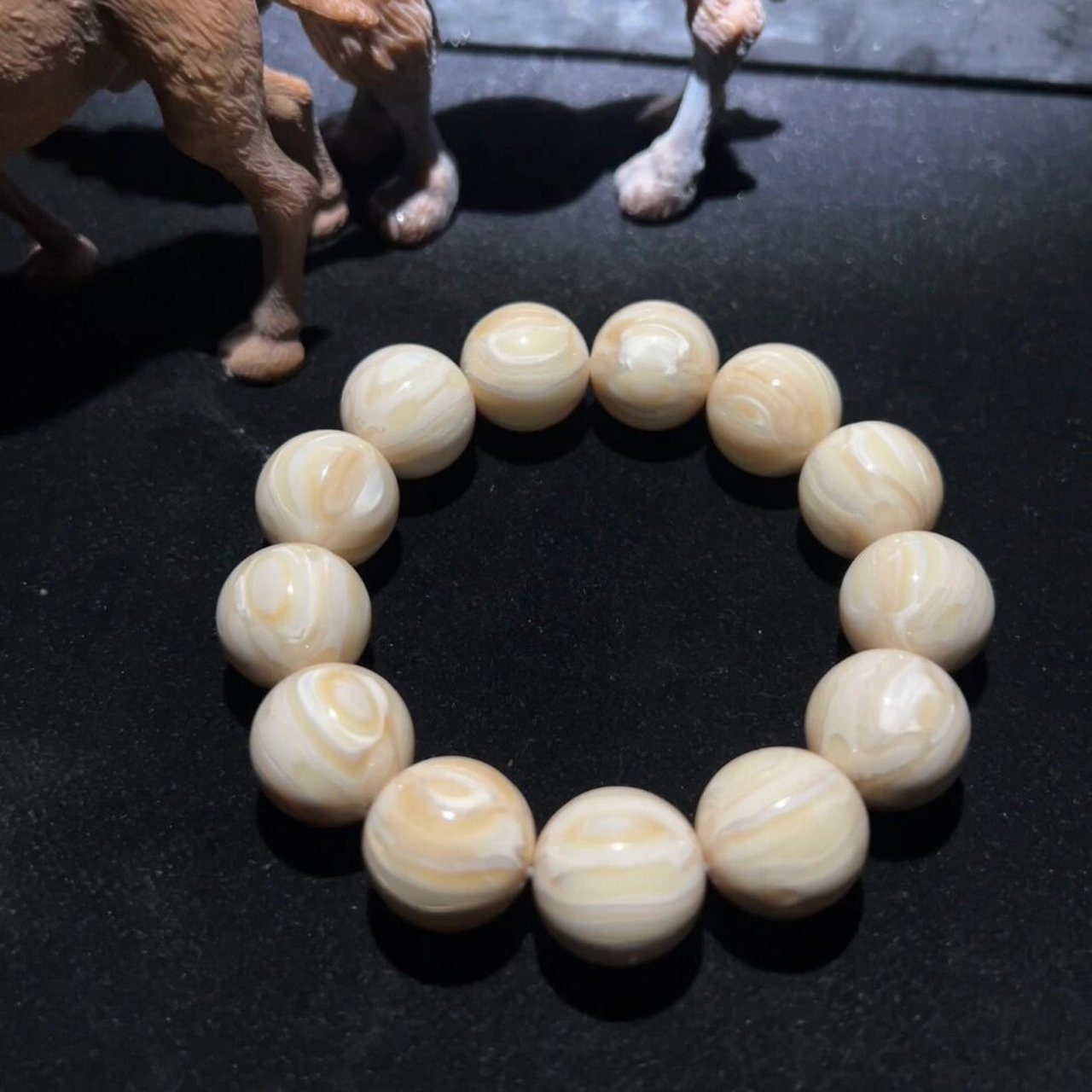 鹤天珠手串|选用天然骆驼臼齿制作而成 鹤天手法工艺从日本远古流传至