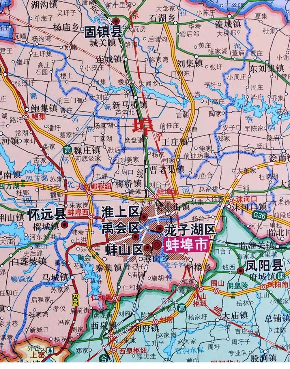 蚌埠市下辖4个区,3个县,总面积5951平方千米,常住人口332万人,是皖北