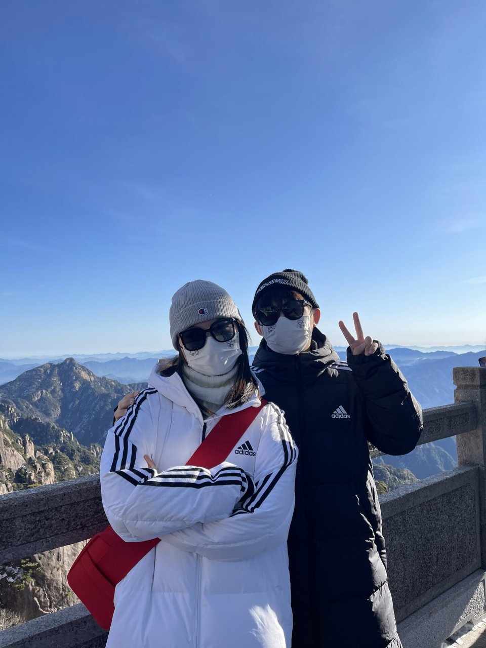 冬游黄山攻略 19号从合肥出发去黄山,坐的高铁合肥南站到黄山北站