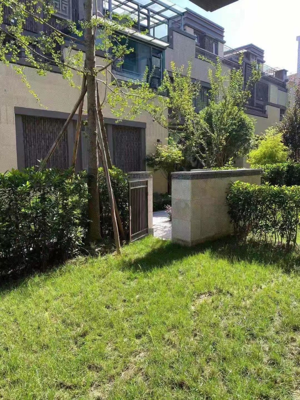 天府新区 秦皇寺板块现房别墅 广汇御园 秦皇寺天东片区天府公园旁