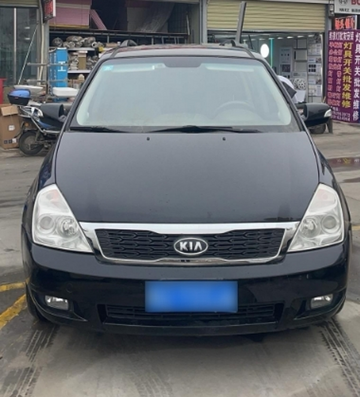 2t7座柴油版进口起亚vq商务车,双侧电动门,电动尾门,表显13万公里,发