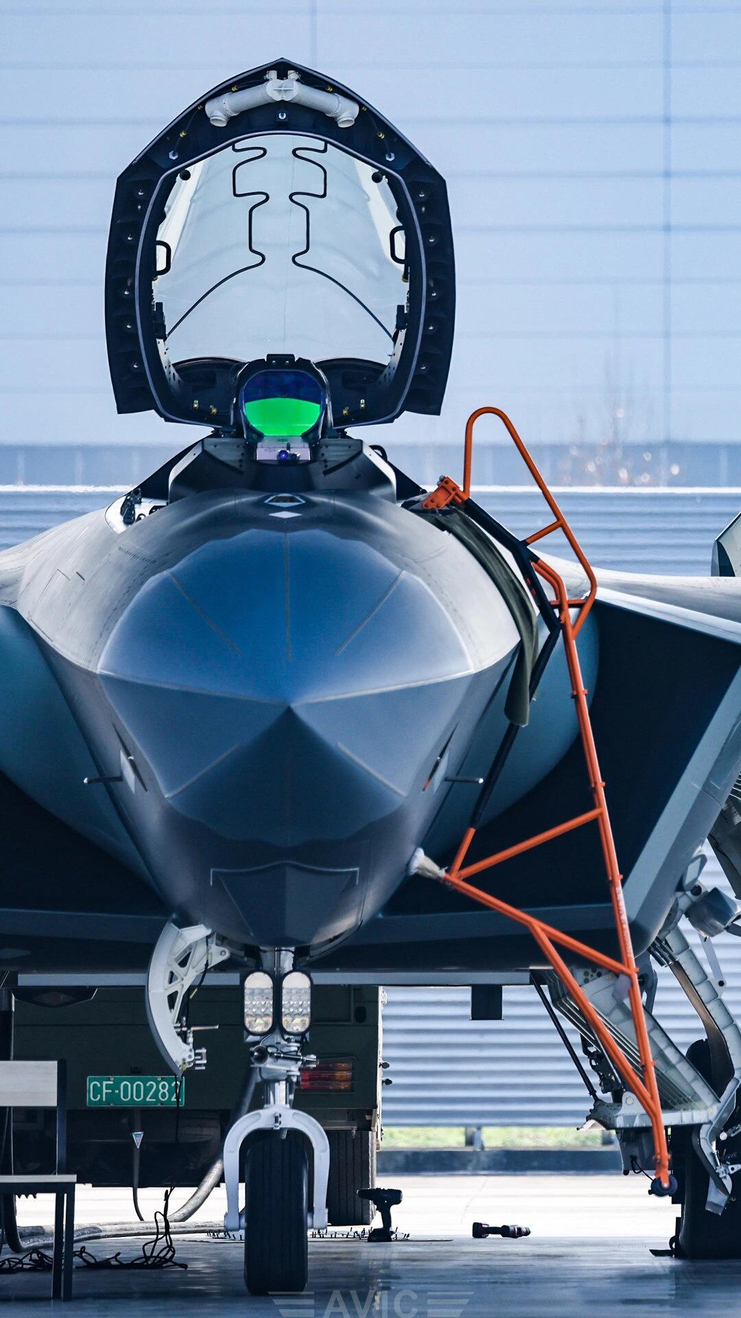 歼20(威龙)战斗机  歼20高清图