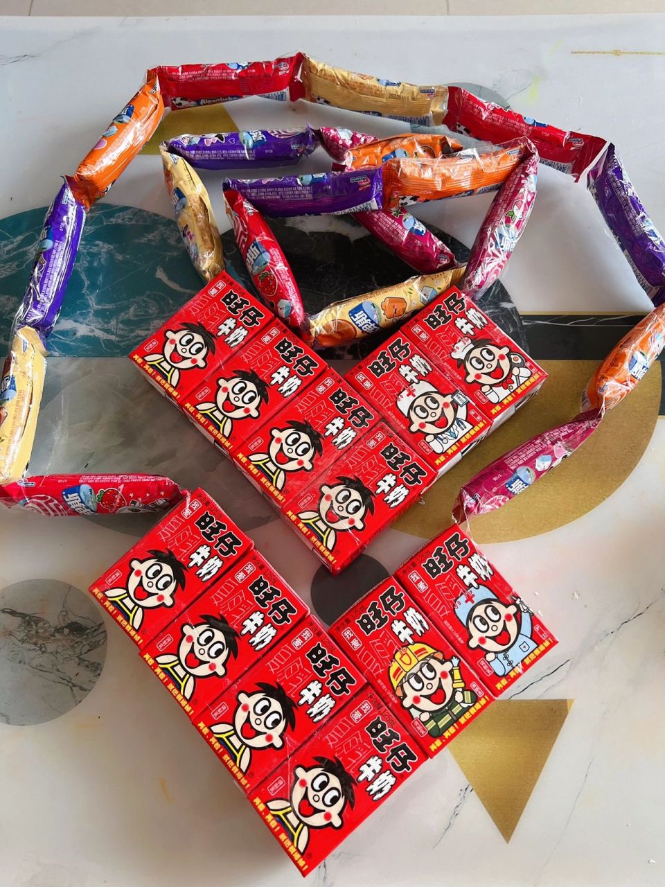 六一礼物9720元的快乐旺仔牛奶包附教程  六一手工 旺仔牛奶棒棒糖