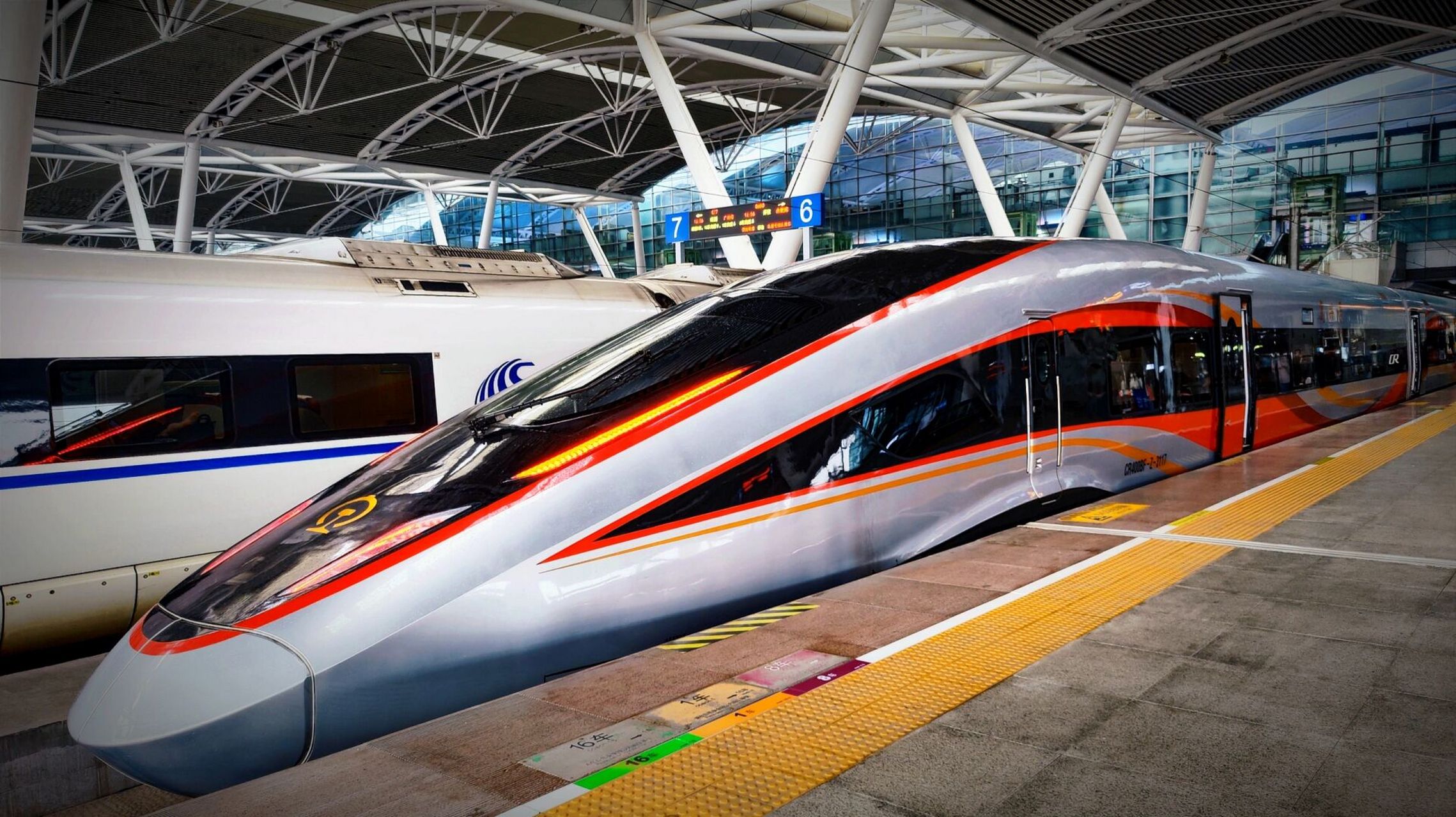 一起看看动车组列车吧 车次如下:港铁crh380a-2057 |g5633 深圳北