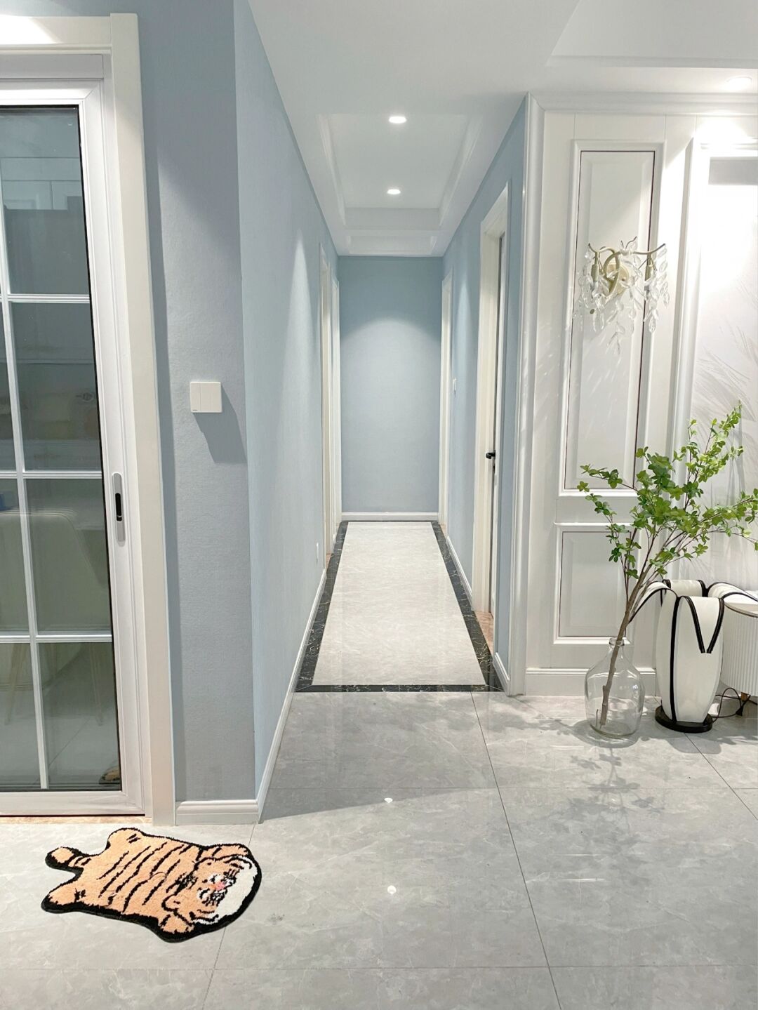 客厅走一圈边带效果图,客厅走边好还是不走边好 客厅走一圈边带效果图,客厅走边好还是不走边好