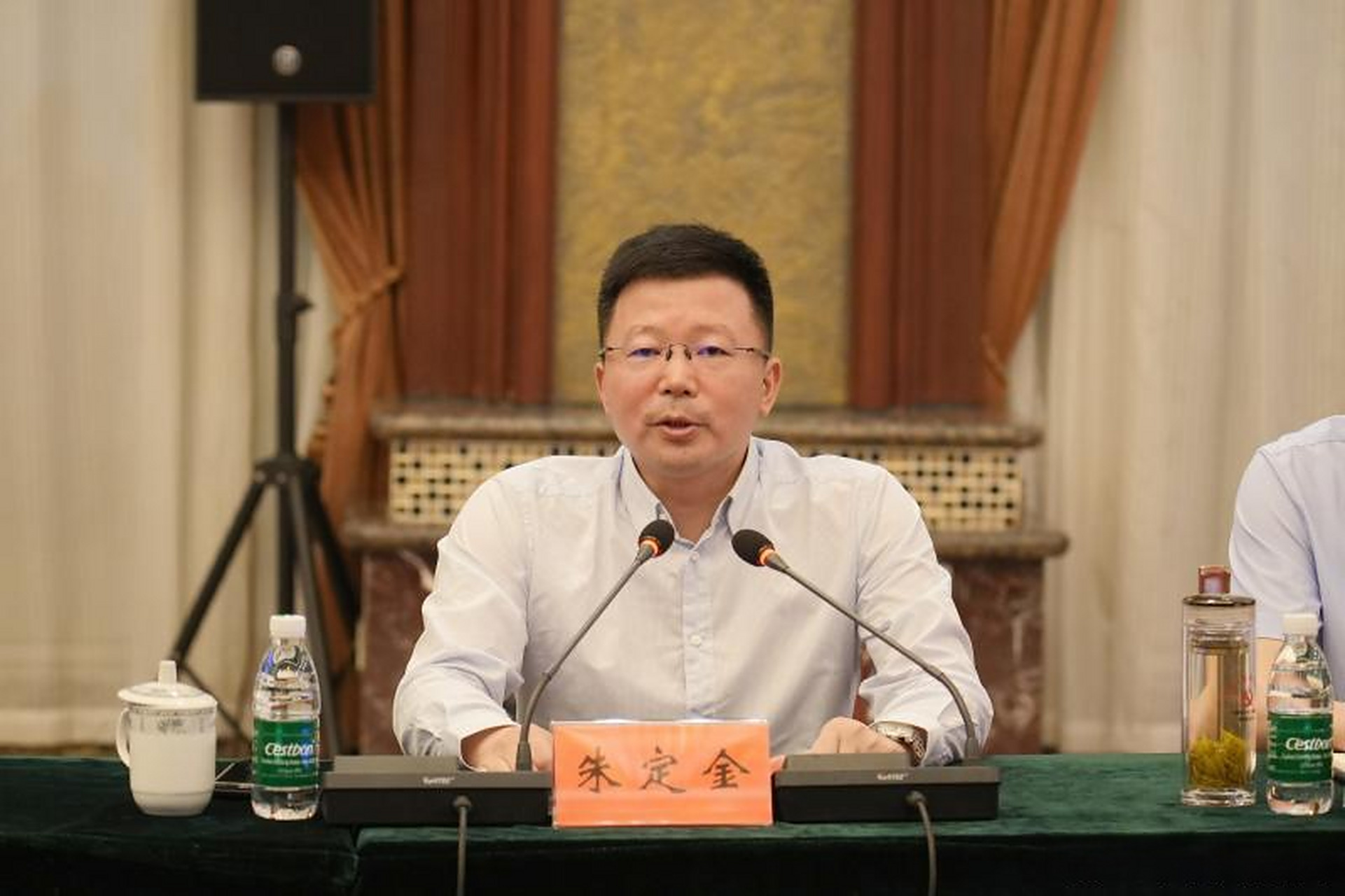 【江都城北幼儿园与市机关第一幼儿园合作办园 朱莉莉致辞 朱定金葛