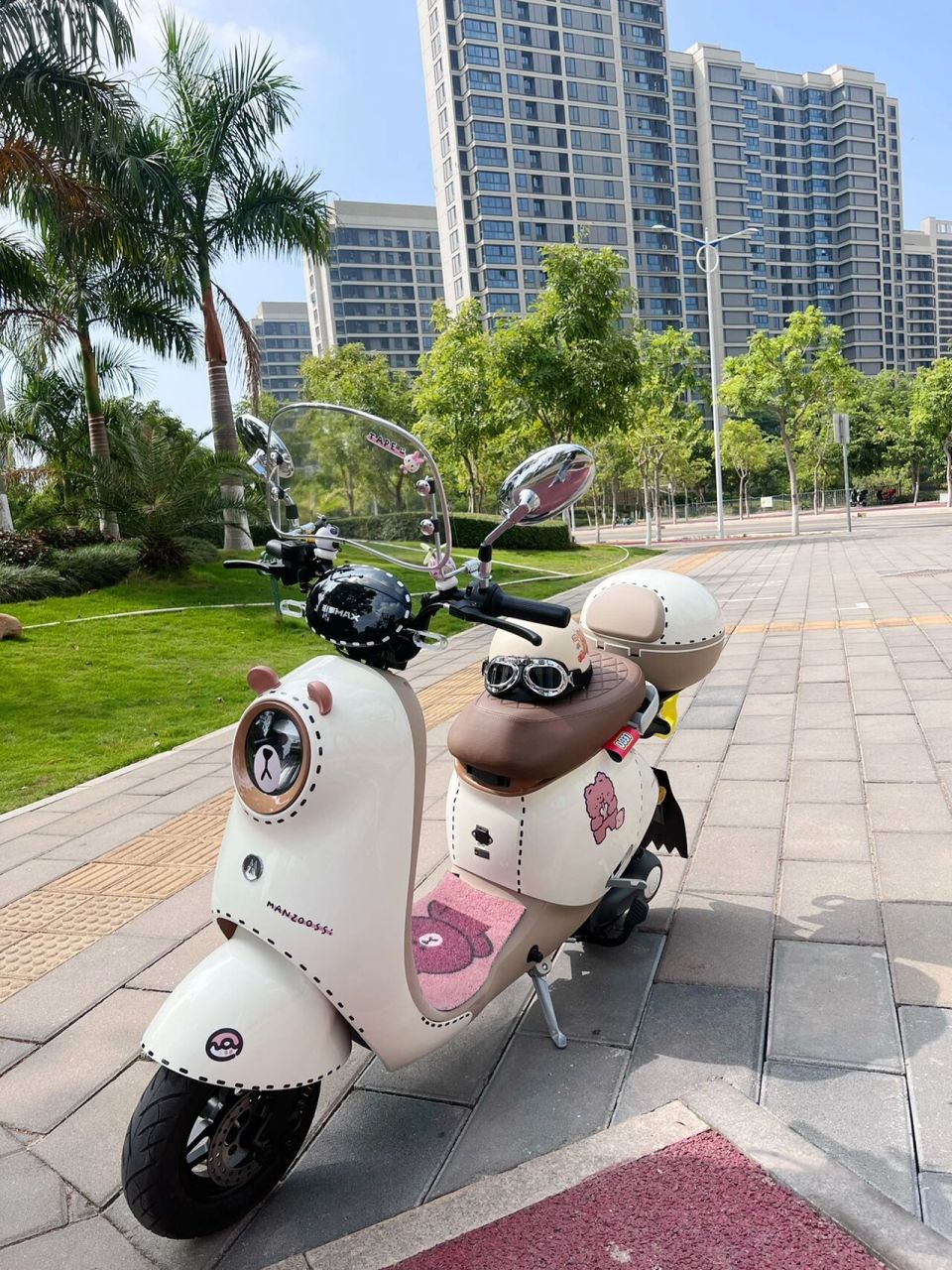 挑战全网最可爱电动车 在刷到这款电动车01  十分的心动 立马就去店