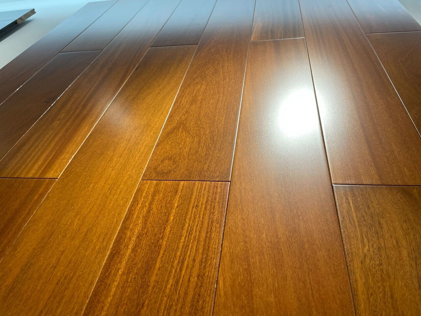 二翅豆地板 家装中二翅豆一直稳居地板品牌实木地板销量的前列,伴随着