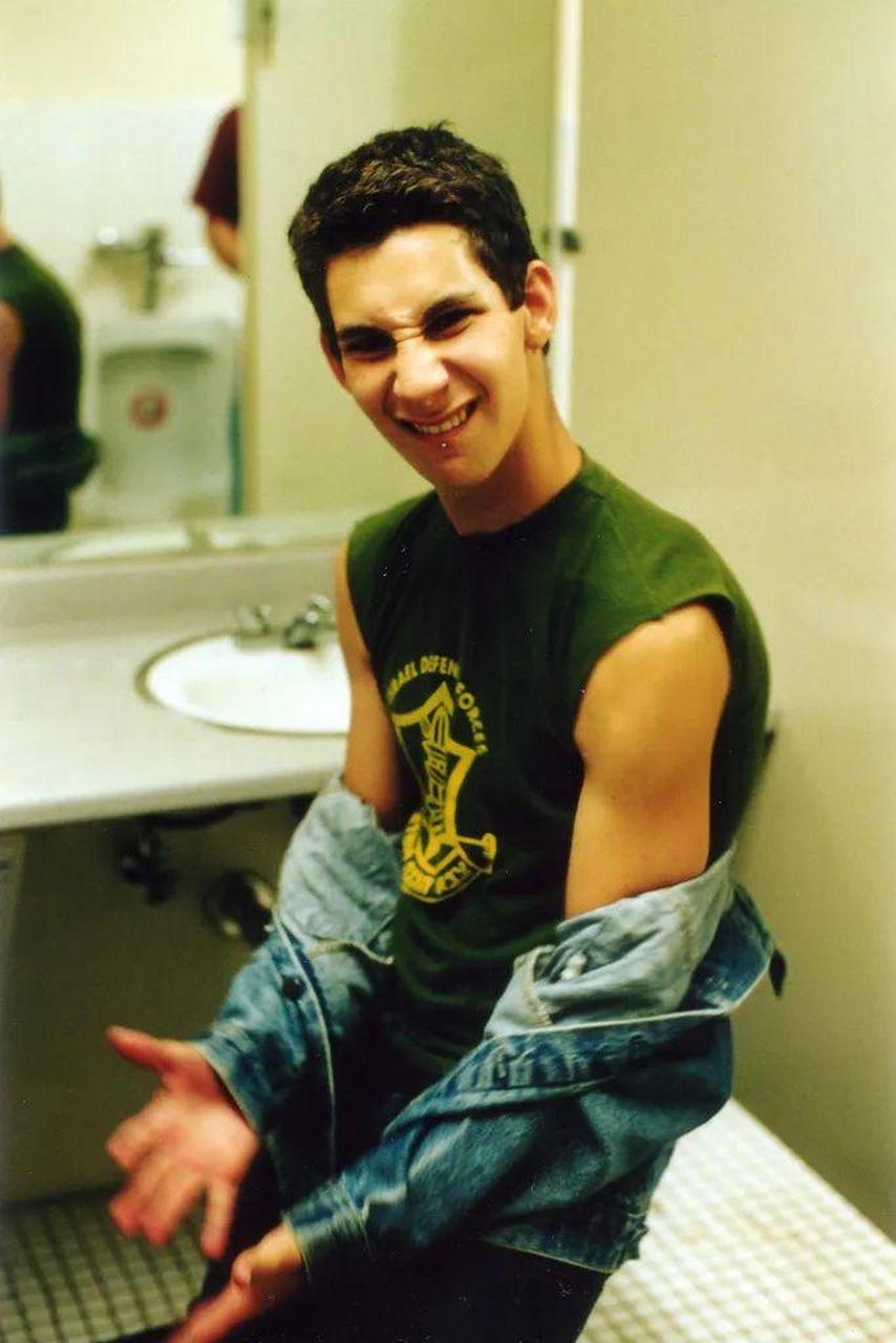 杰克·安东诺夫(jack antonoff)是霉霉泰勒·斯威夫特的御用制作人!