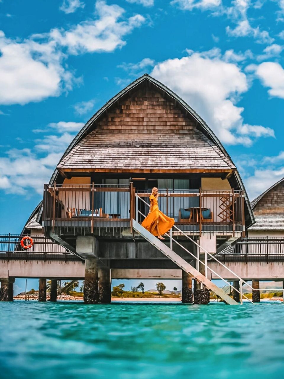 今天给大家安利#斐济# 主岛唯一一家拥有#水屋# 的度假酒店——#斐济