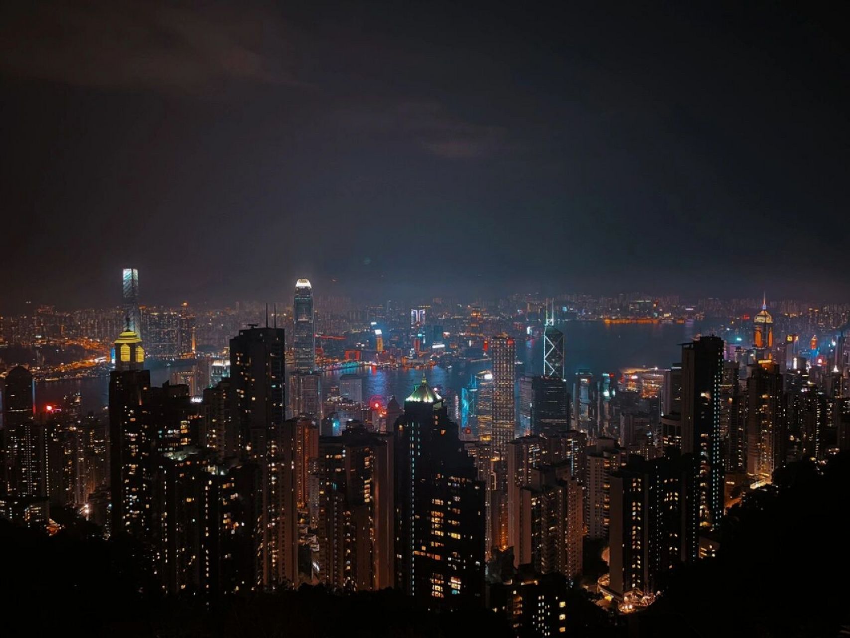 9396香港太平山顶不花钱绝美夜景攻略 乘坐缆车到达山顶广场后不