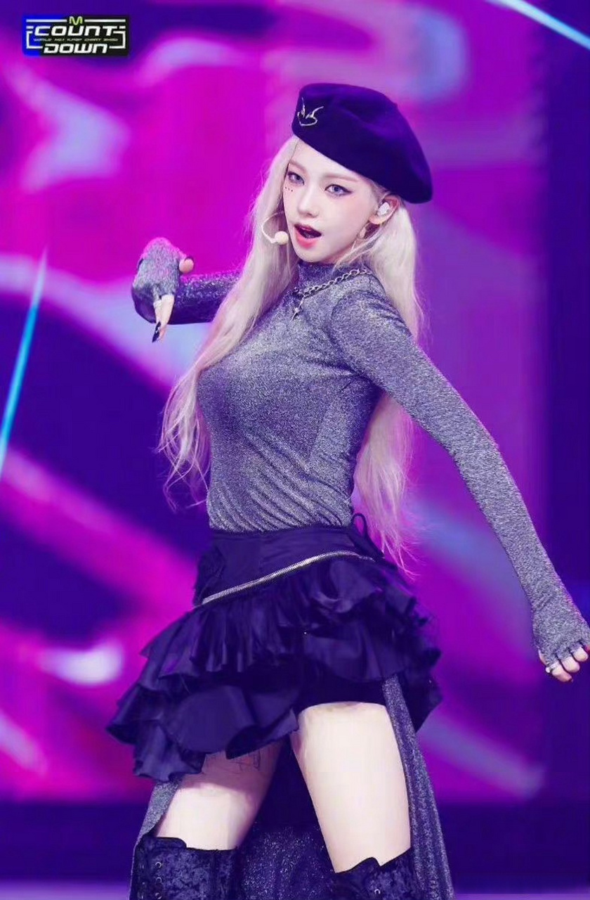 柳智敏最新舞台图##mcd更新柳智敏舞台图# 真的是好喜欢柳智敏呀