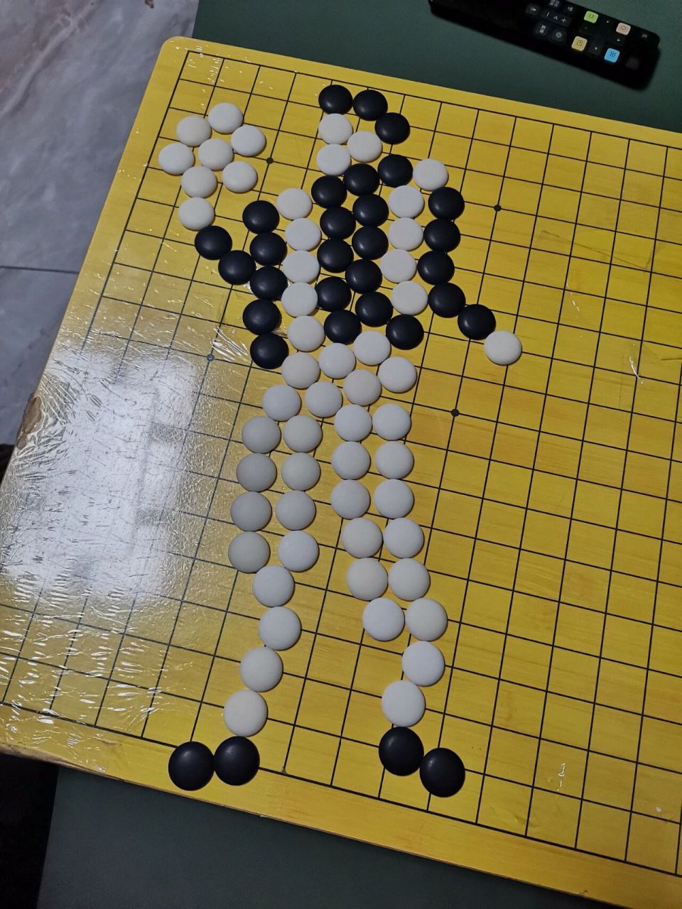 用五子棋做的鲲(坤) [害羞][害羞][害羞][汗][汗][汗][鼓掌]