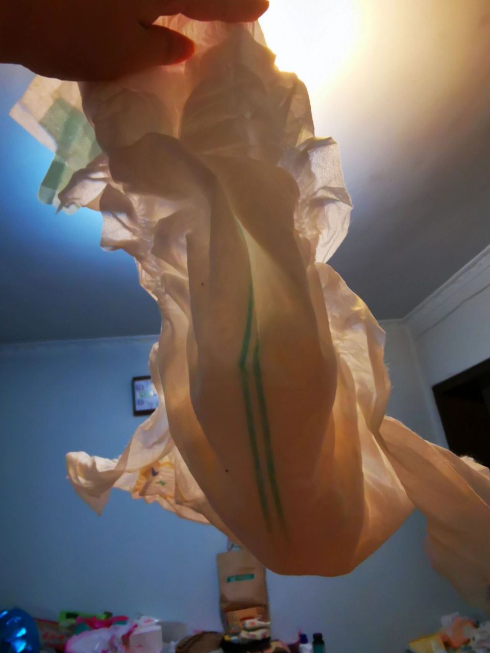 大王纸尿裤结块起坨 宝宝十个月了从四个月开始夜用大王纸尿裤一觉到