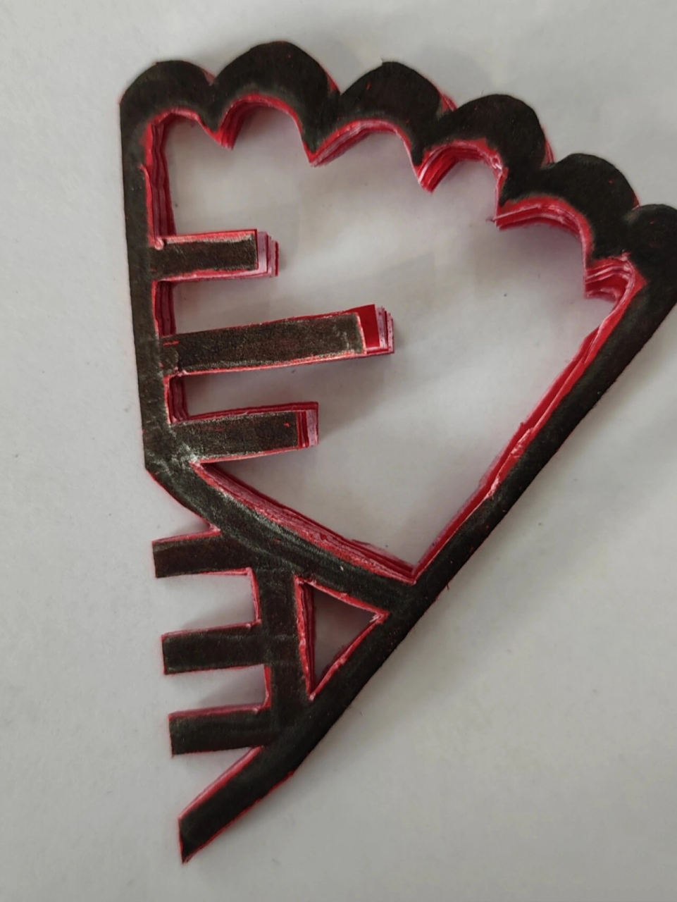 剪纸教程 一款简单的剪纸教程 1.