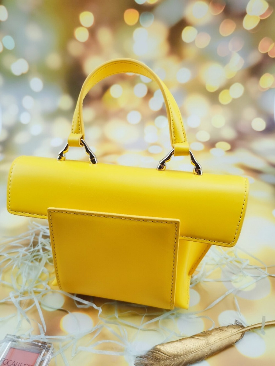 2021流行色系是黄色 9797 这款黄色的azzurra gronchi马蹄包直击