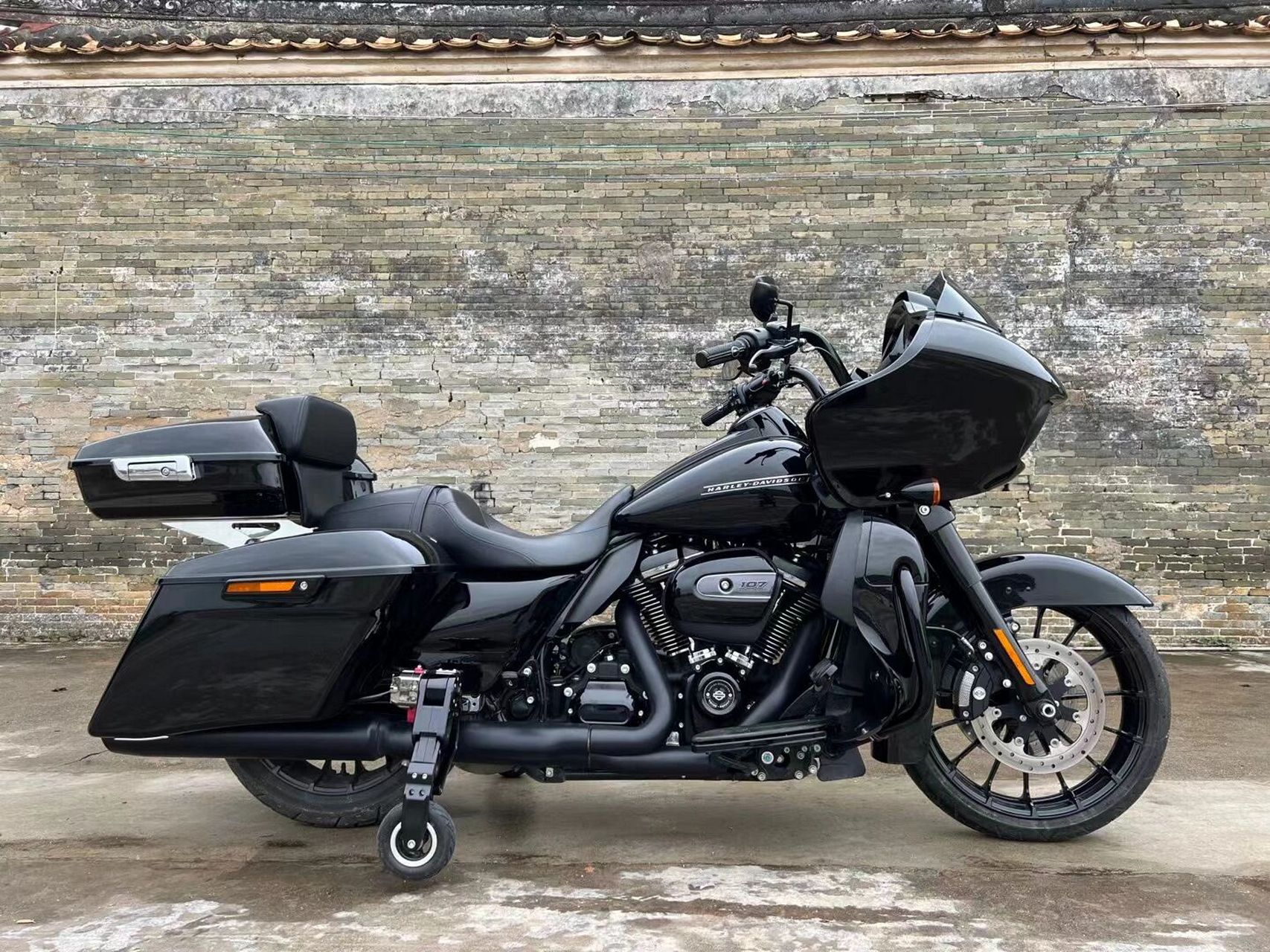 哈雷辅助轮实用性 论"飞机"的重要性,好看又实用,必须赞一个,走起.