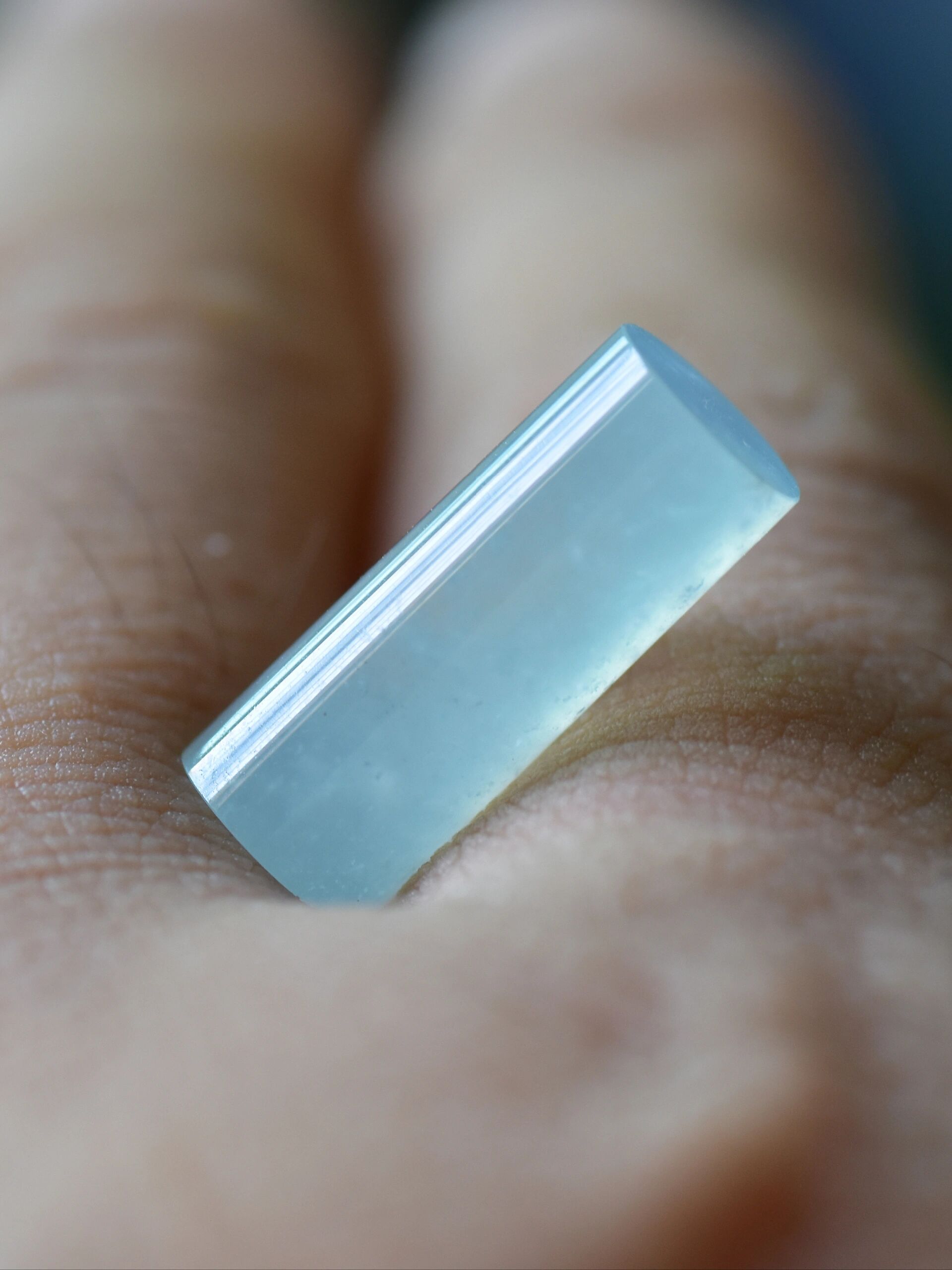 翡翠冰种圆柱子可镶嵌18k金吊坠