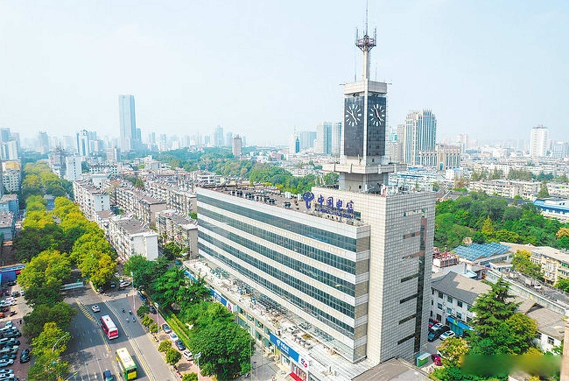 【大钟楼见证合肥高度的城市名片】它曾是合肥第一高楼,82.