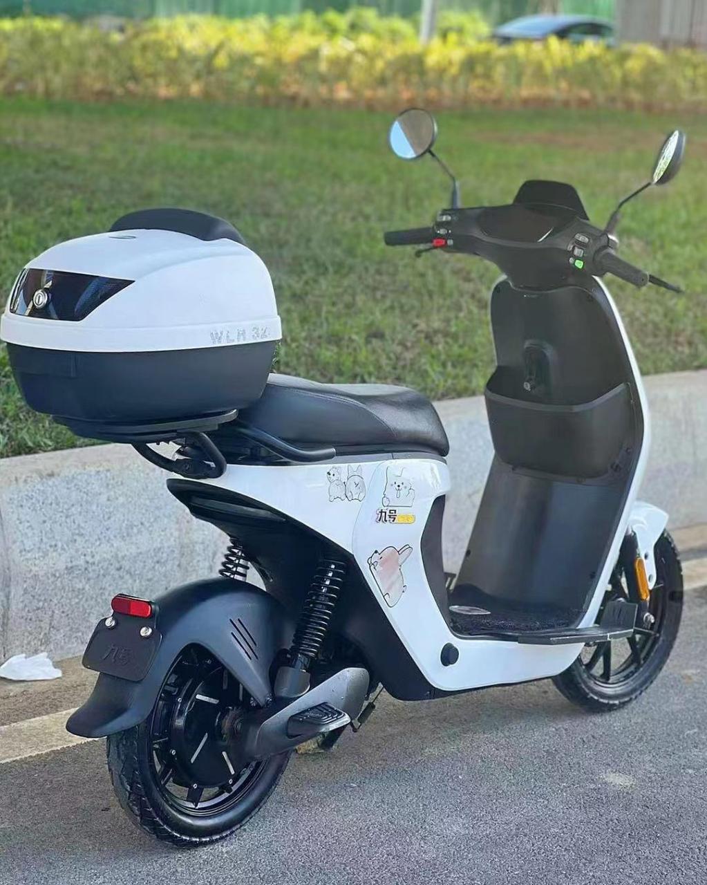 新国标九号c90电动车(已上牌)须过户或销户,搭载48v25a可拆卸锂电池