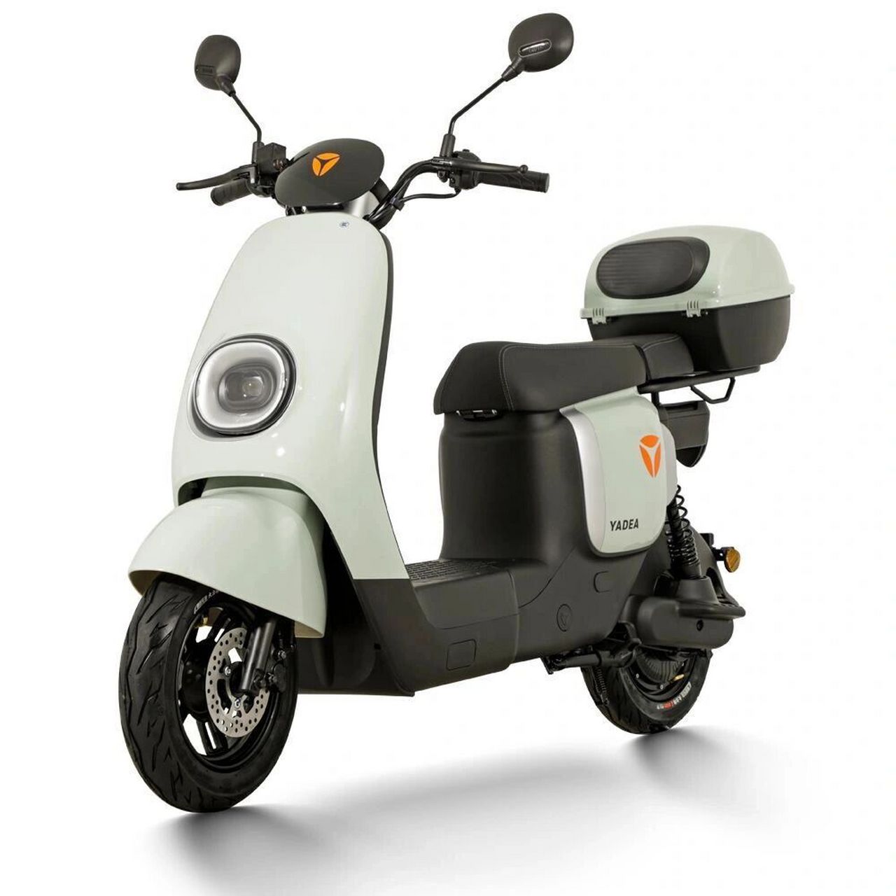 雅迪欧米电动车现在活动价只要1999 雅迪顶配车型欧米前后朝阳加厚