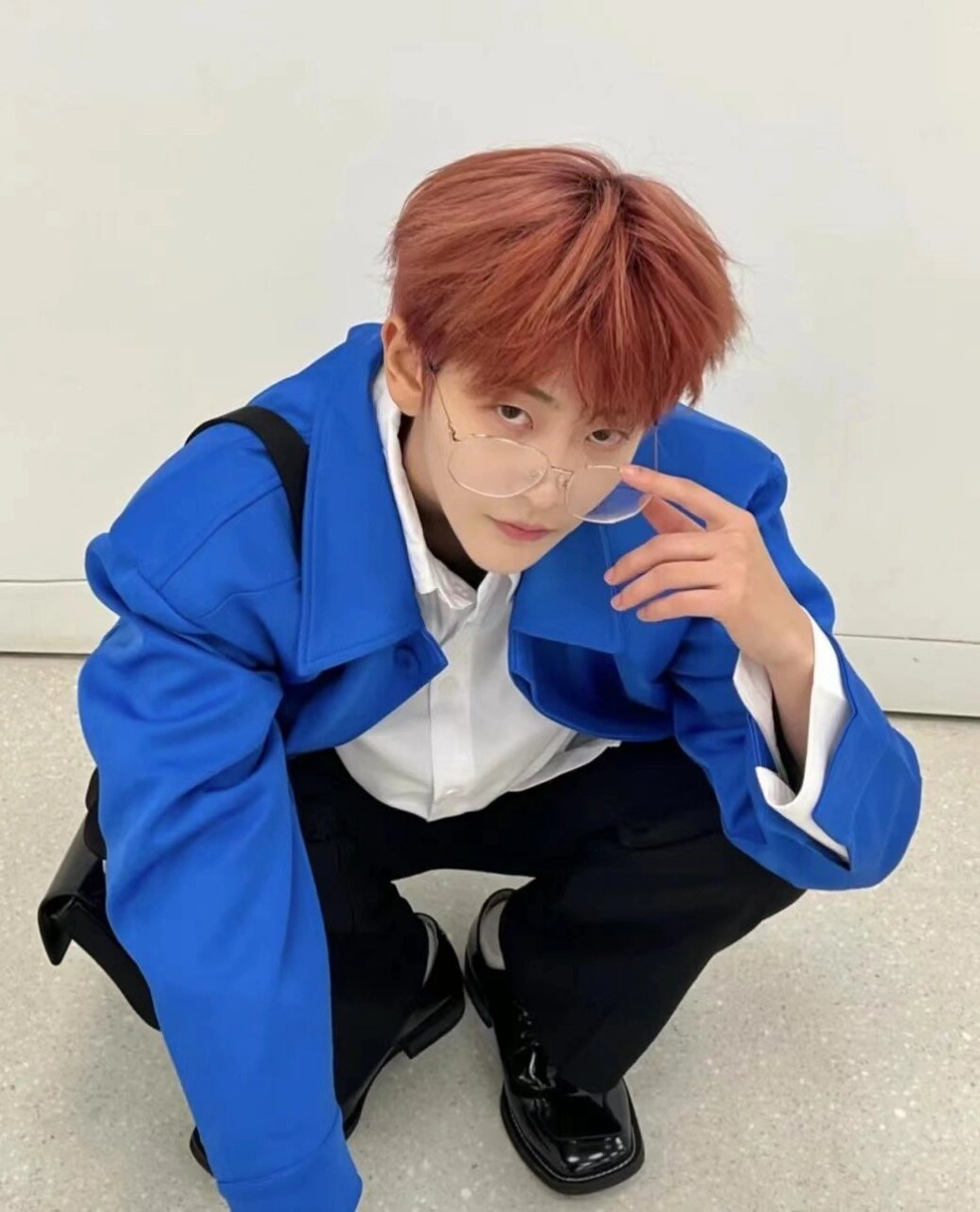 男生春季必备发色脏橘色 帅气时尚脏橘色让你白三个度发色 适合男生