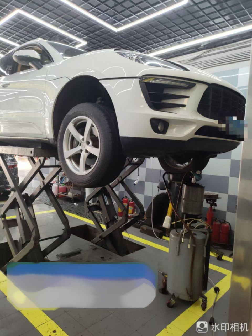 保时捷macan大保 更换变速箱油,机油,三滤芯,刹车油,前后差速器油