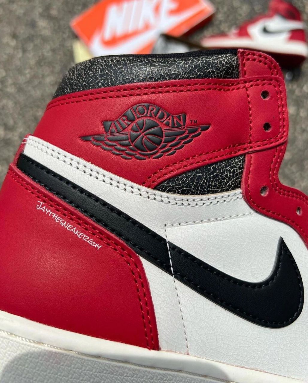 左滑大赛# #笔记灵感# 90air jordan 1 芝加哥2022复刻版 · 下买