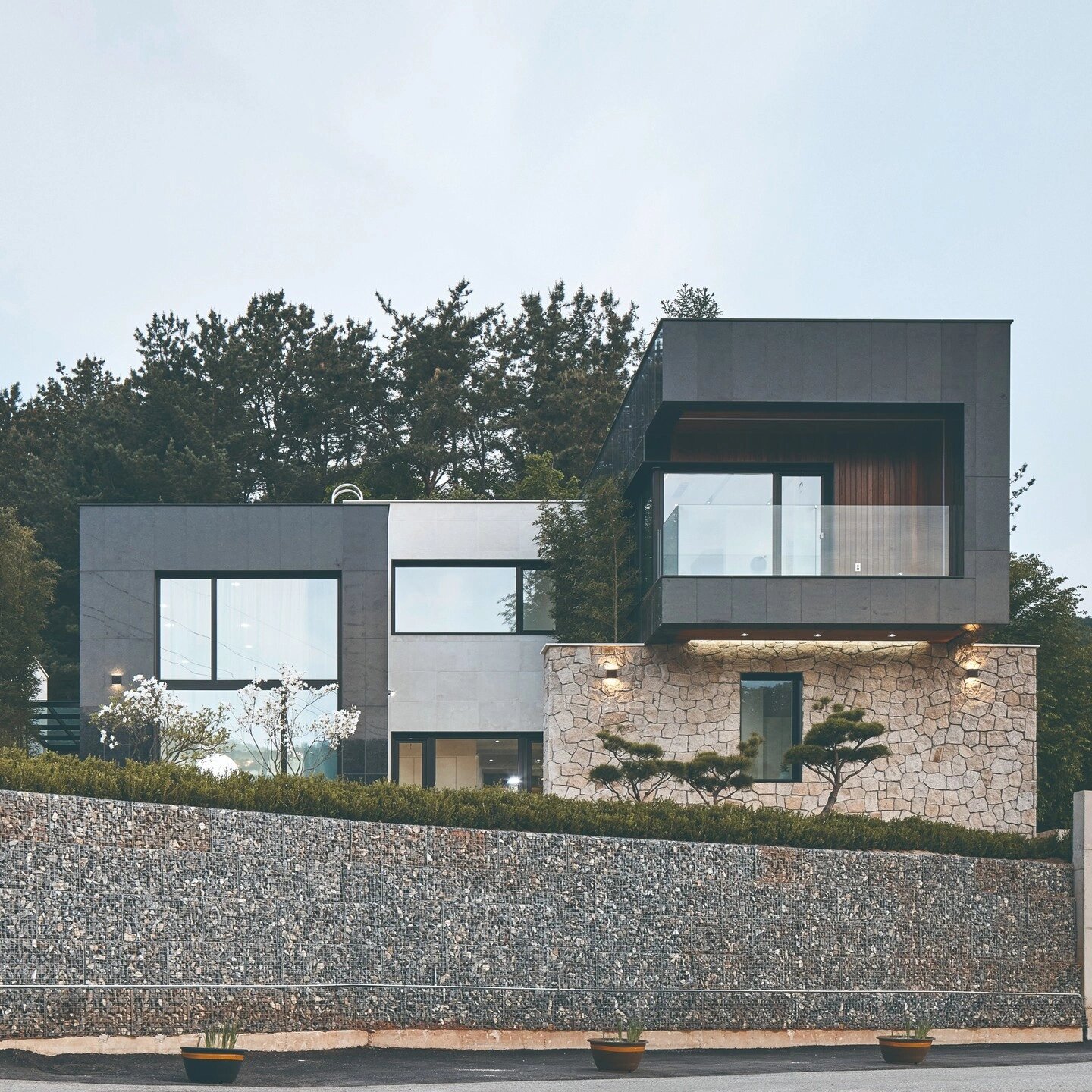 家在自然间,感受韩国乡居别墅的幸福体验 这个自建房位于韩国杨平,南