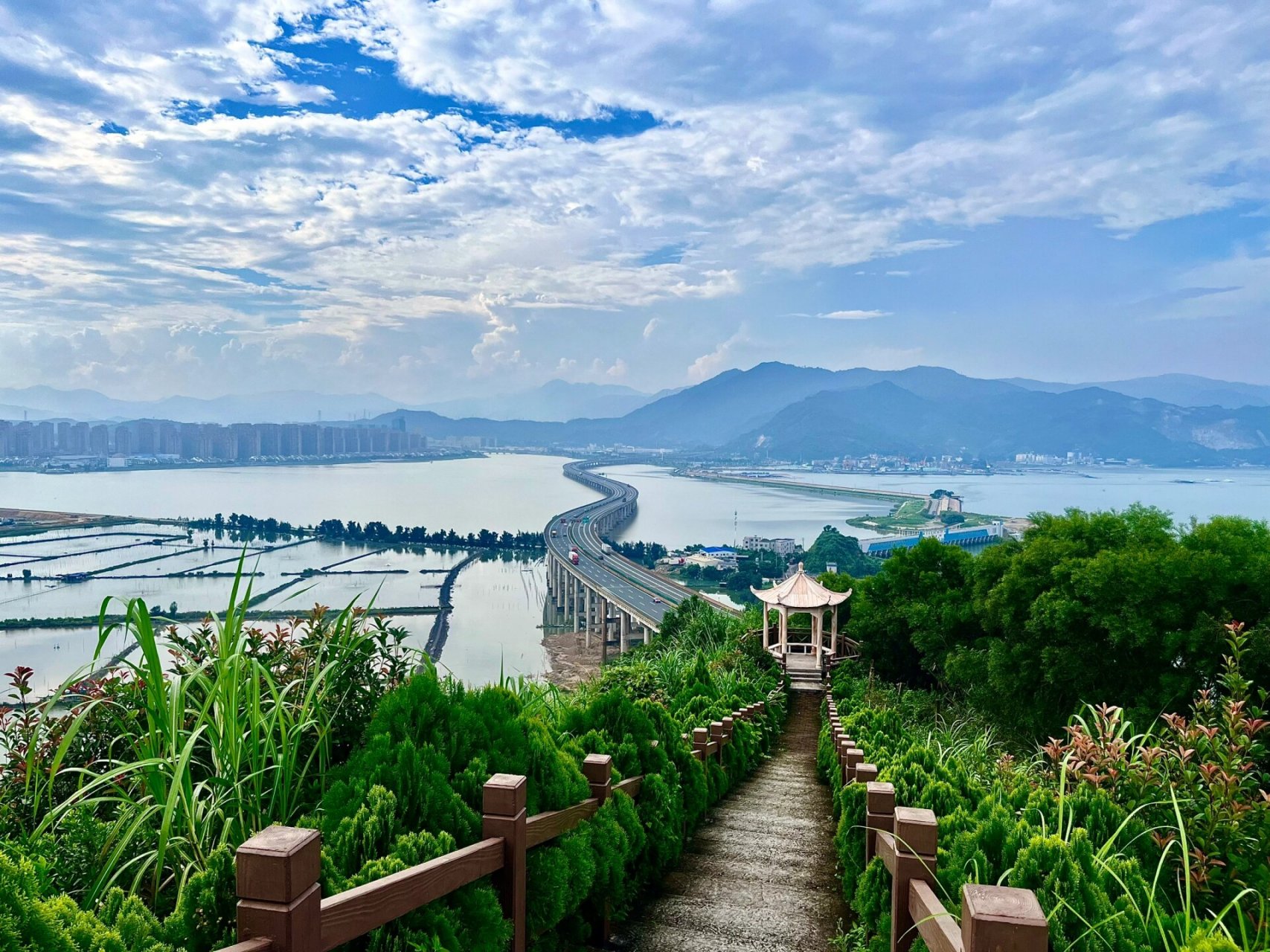罗源松山 回来也要爬山吖新发现的一座宝藏山坡,还能看到这么美的风景