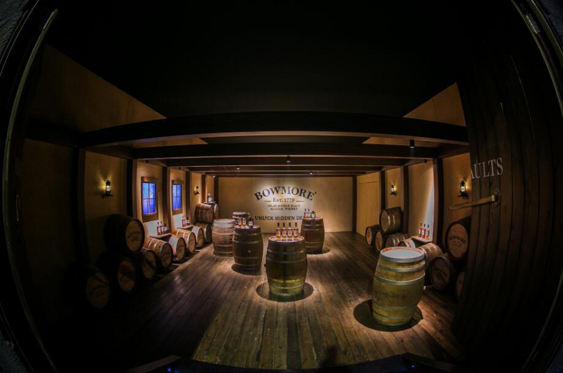 自1779年创立以来,一直矗立在艾雷岛(island of islay)上的indaal湾海