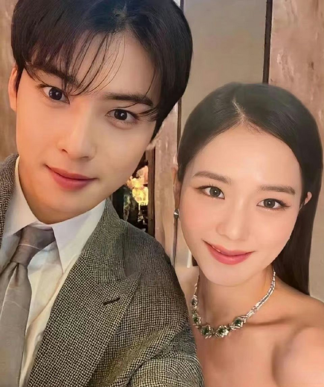 车银优和金智秀,挺好看的,但是不懂韩国人都是内双吗?