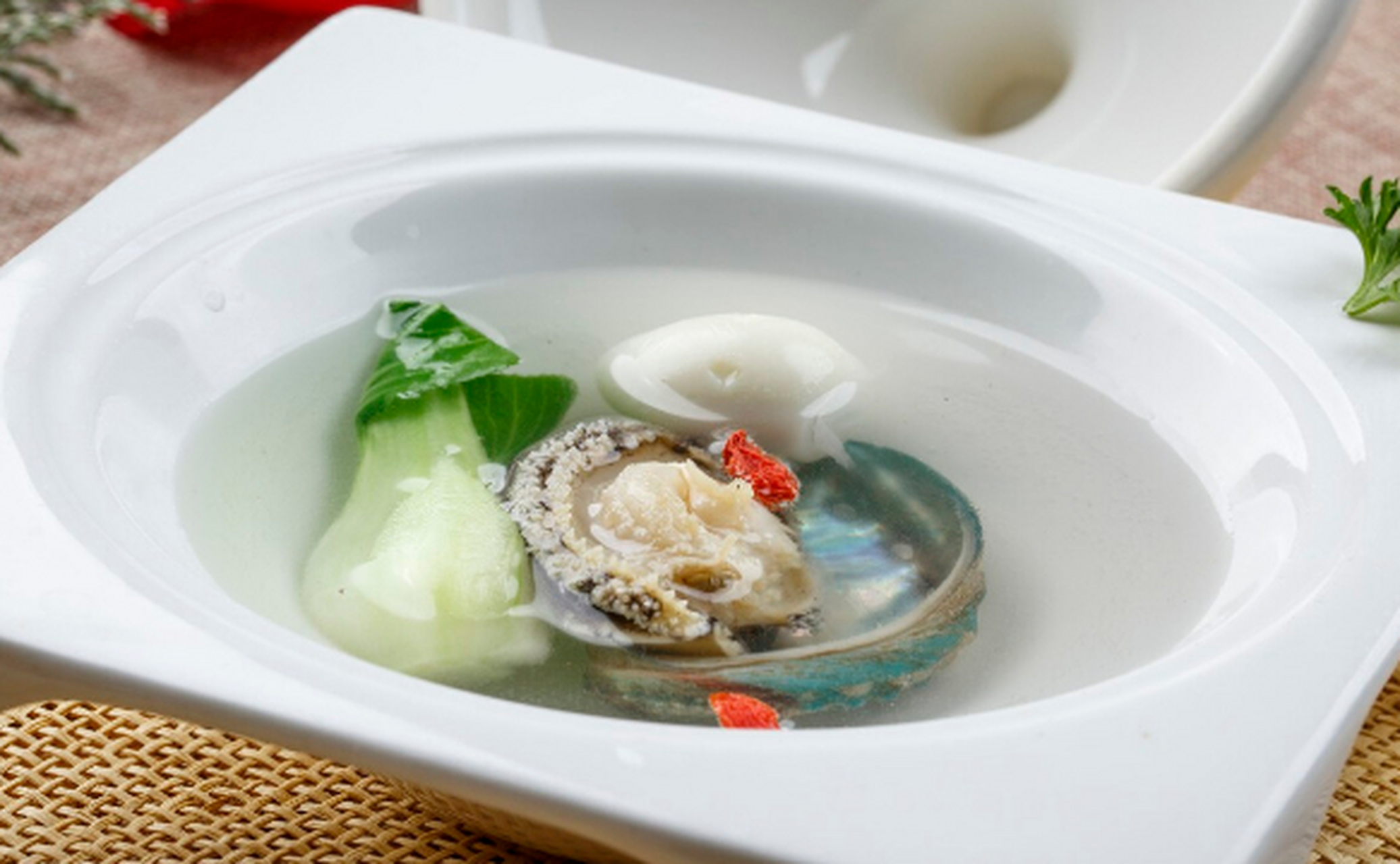 清汤鲍鱼#河南美食#美食分享#美食 清汤鲍鱼是河南的十大经典名菜