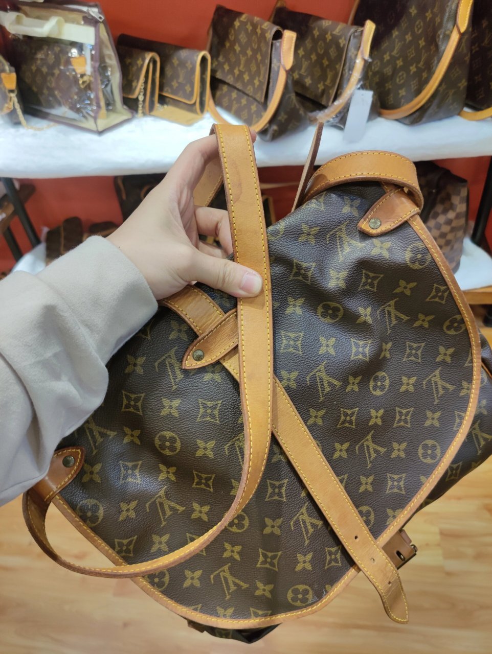 lv 中古 双子星中号 全原装的,lv 中古 双子星中号 局部水渍,干纹,蜜