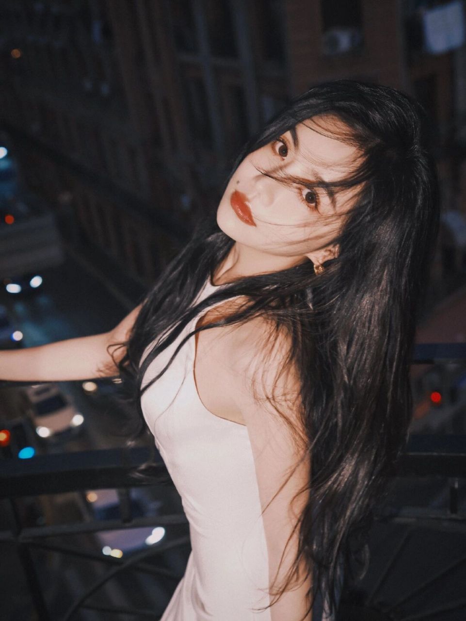 「94投稿安崎」 安崎,本名陈雅馨,1996年5月13日出生于重庆市,中国