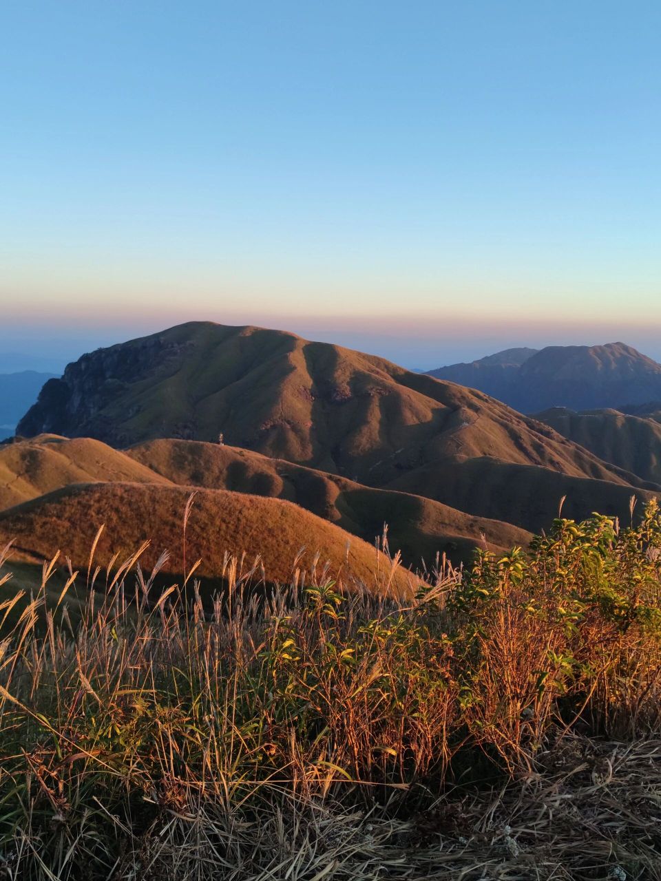 十月份的武功山 地点90:江西省萍乡市武功山风景区 交通09:①搭乘