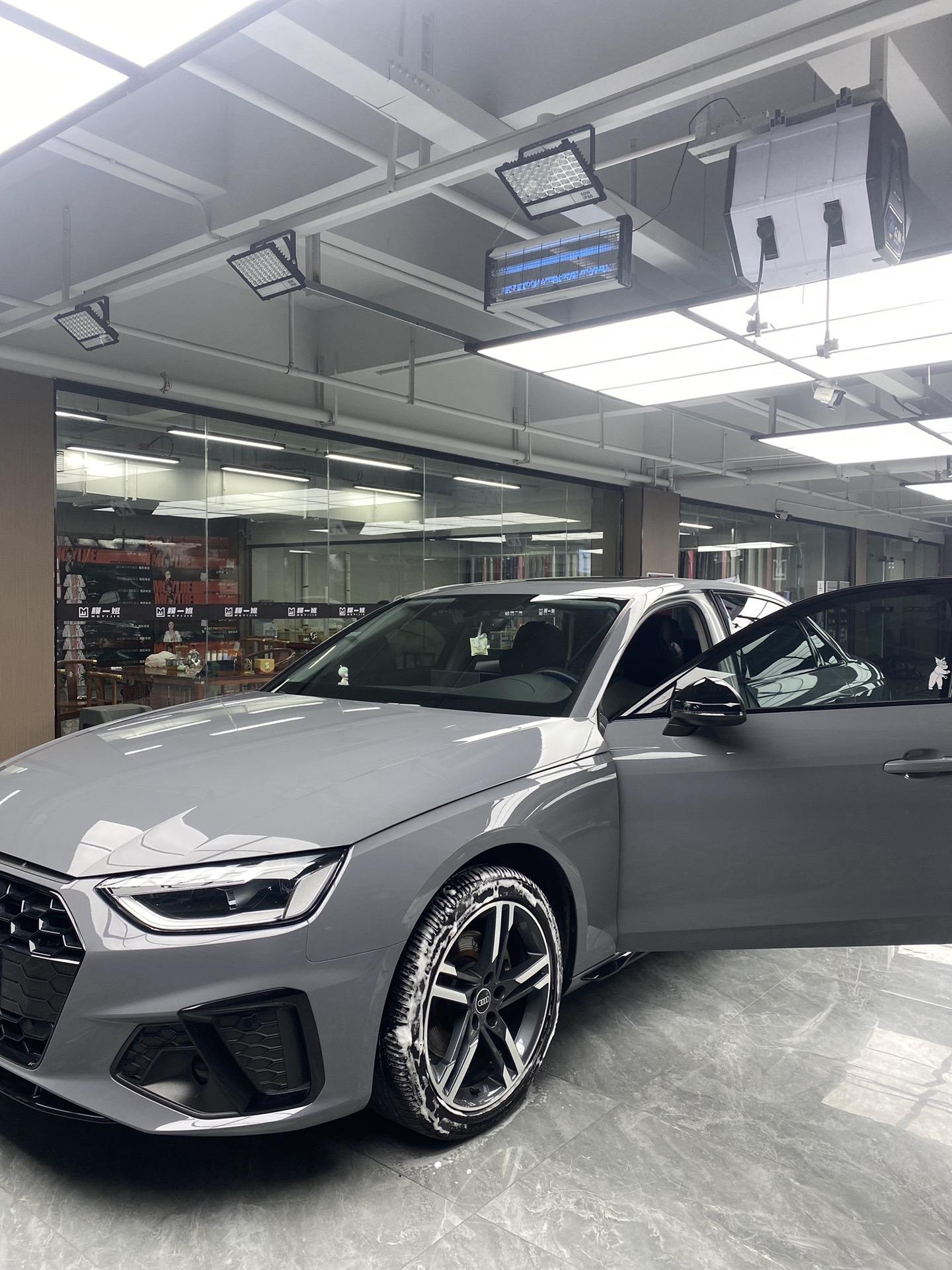 奥迪rs系列的原厂车漆颜色,经典的水泥灰配色