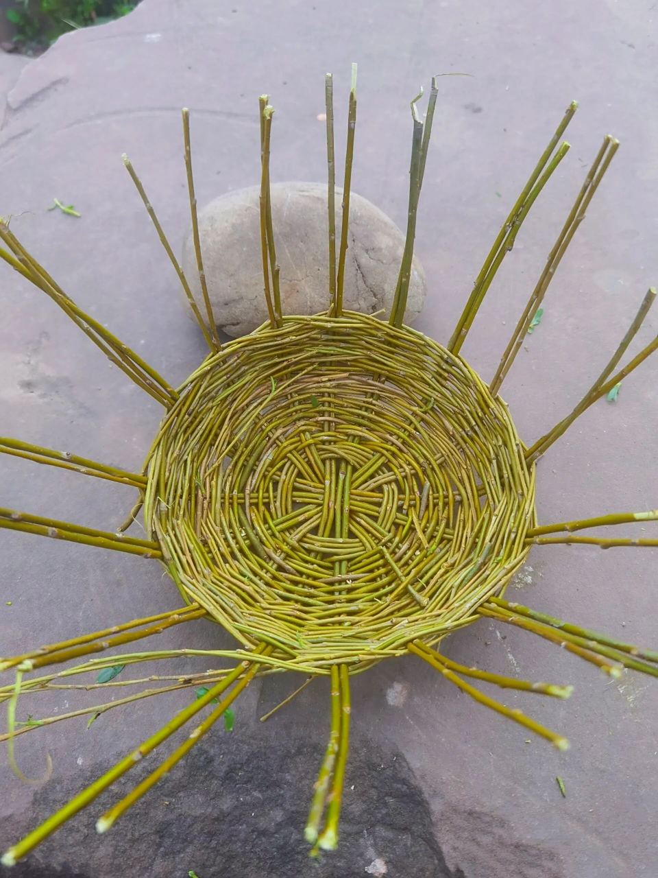 91柳条编篮子～步骤图～91    手工编织篮,野餐露营拍照超好看!