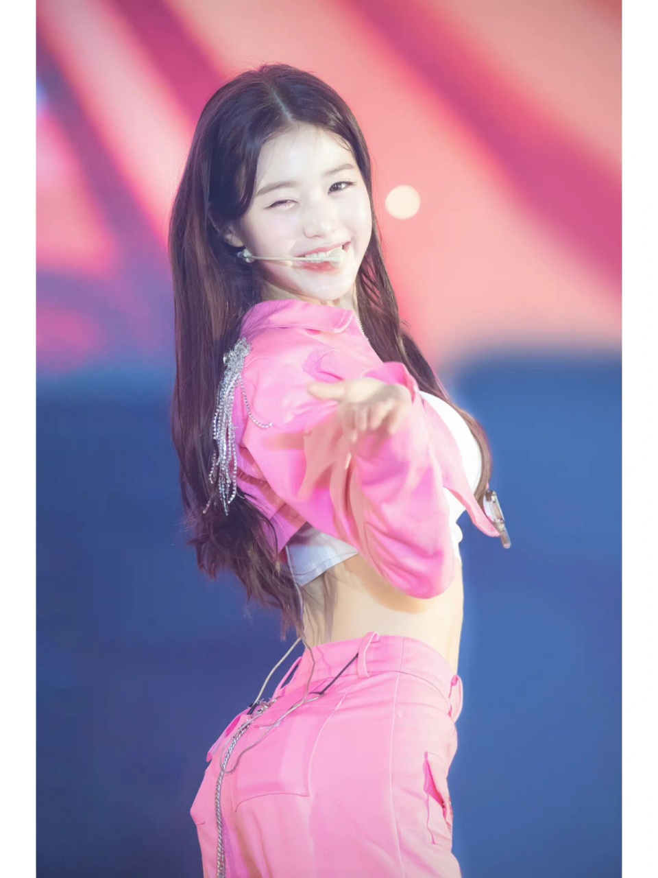 青春无敌 张元英壁纸