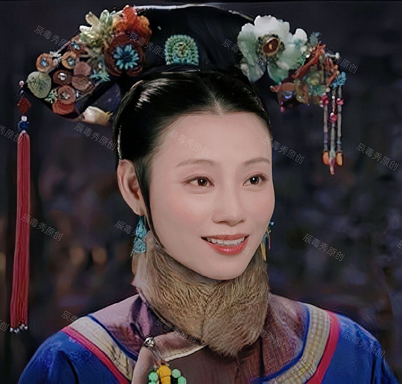 《甄嬛传》一格电端妃娘娘穿越到《如懿传》 其实各花入各眼,是非只在