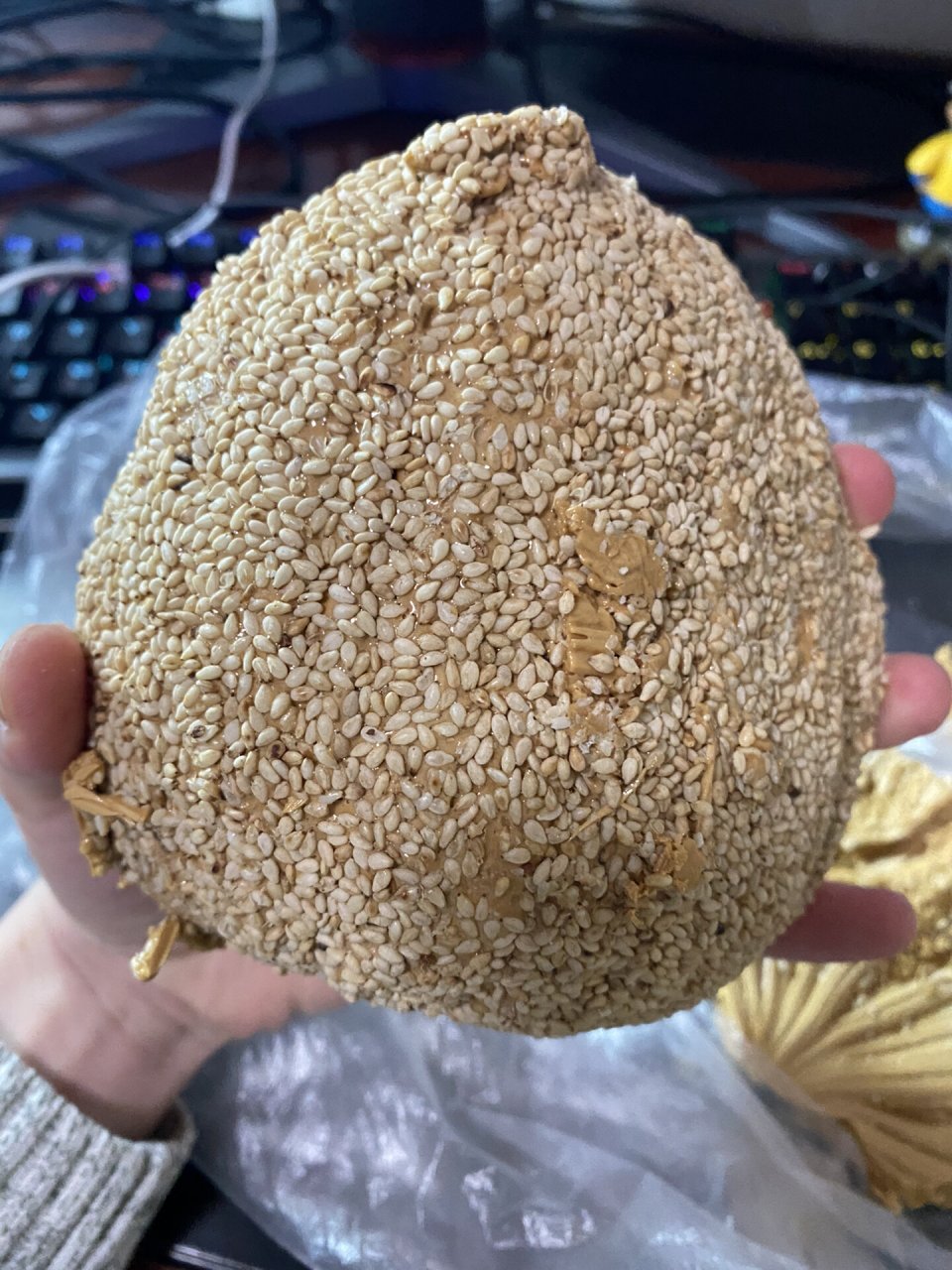 糖瓜 山东的特产 小时候经常吃 大了很少见到了 太甜了接受不了 听说