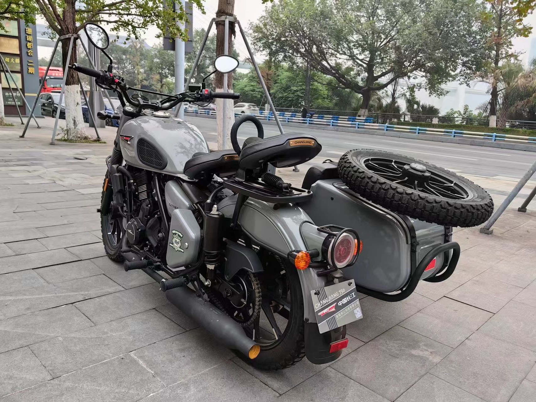 特价处理长江700边三轮 有需要的朋友可以来下手了,边三轮特价61800包